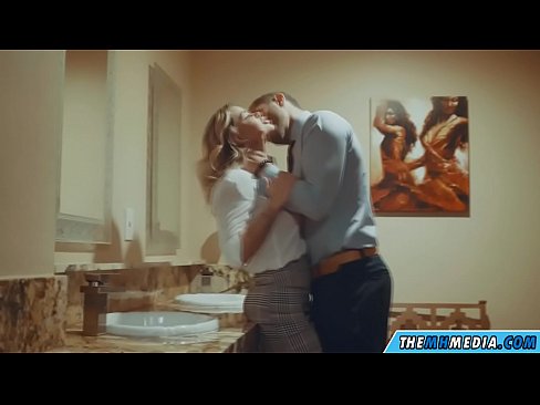 ❤️ Kui rinnakas blondiin võrgutab sind avalikus tualettruumis ❤️ Porno fb at us et.freepornhdonlinegay.ru ❤